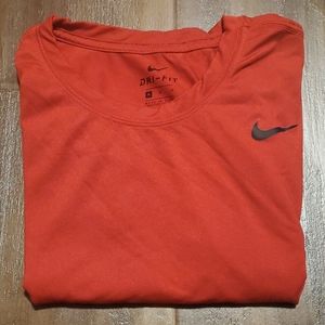 Nike mens medium red dri fit performance shirt
